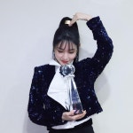 ‘벌써 12시’ 청하, ‘뮤직뱅크’ 1위 트로피까지 접수..음악방송 5관왕 달성 