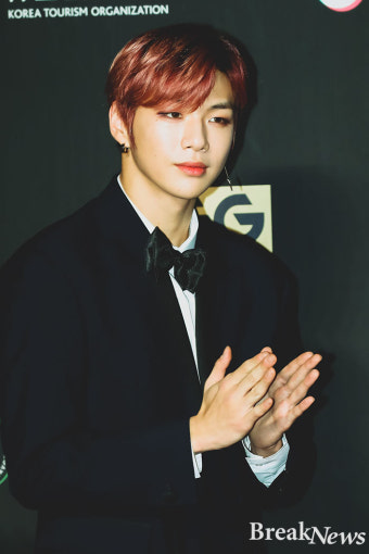 강다니엘 “소속사와 분쟁 중..믿어달라” VS LM엔터 “원만한 합의 노력”