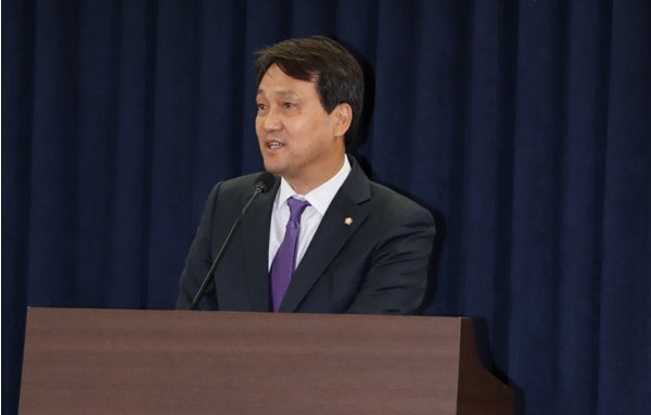 ?src=http%3A%2F%2Fimgnews.naver.net%2Fimage%2F5297%2F2019%2F04%2F15%2F2019041559094961_20190415161217151.png&type=sc960_832