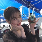 ‘호텔 델루나’ 아이유(이지은), 팬들 뷔페차 선물 인증샷..물오른 미모 과시