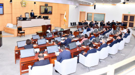 여수시의회, 돌산 진모지구 영화세트장 예산 3억 반영...갈등불씨 상존