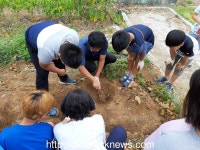 후포동부초등학교사랑의 텃밭 작물 수확 행사