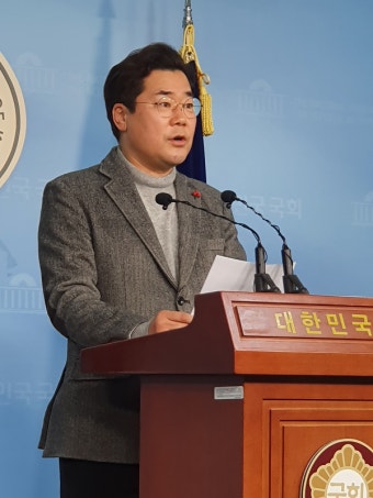 민주당 박찬대 대변인 “한국당, 선거개혁-검찰개혁 용단 내려야”