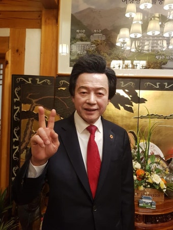 허경영 “젊은이 결혼 땐 3억원…노인 월 220만원 주겠다!” 공약