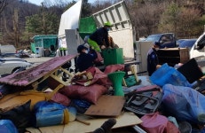 중랑구, 주민들과 ‘저장강박 가정 대청소’ 보금자리로 탈바꿈