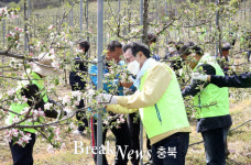 이성희 농협중앙회장, 충북 제천 과수농가 현장방문