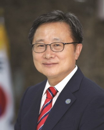 부산대 제20대 전호환 총장이임...'직선제, 미래 혁신방향 제시'