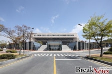 [포토뉴스] 2020 대전시건축상 금상에 월평도서관 선정