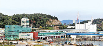 삼경식품건어물직판장 | 여수시, '전국 최초 건어물 청정위판장' 공모사업 선정
