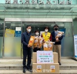수원시자원봉사센터, 영통2동에 애착인형 기증