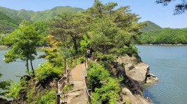 관광명소 ‘부소담악(芙沼潭岳)’, 옥천9경 중 제3경