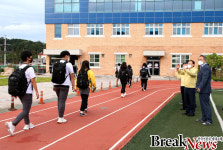설동호 대전교육감, 2학기 전면등교 학교현장 점검
