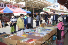 동두천시 최용덕 시장, 추석명절 맞아 전통시장 방문 격려