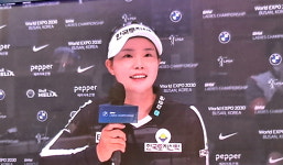 임희정, BMW 챔피언쉽 3R 4타차 단독 선두 ...54홀 무보기 등 완벽한 플레이