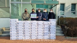 [포토] 원주시 문막읍, 문막 민속 5일 장터 회원 일동에서 라면 100박스 기탁