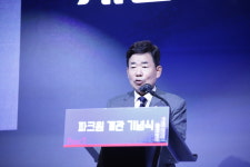 서울시 여의도 파크원 ‘63빌딩 5배 규모’ 개관...뉴욕 넘어 세계 금융중심지 기원