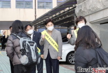 김대중 전남교육감, 2023대입수능 수험생 현장 응원