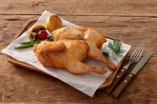 CJ프레시웨이 ‘이츠웰’, 간편조리식품 ‘그때 그시절 옛날통닭’ 출시