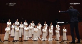 천상의 하모니 파리나무십자가 소년합창단 함안서 공연