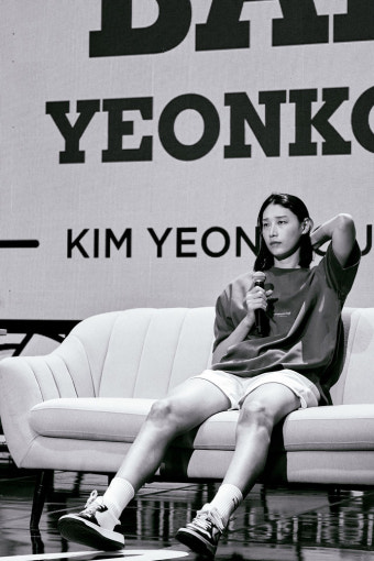 김연경 팬미팅, 2천명 열광.. 박경림 