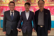 권기식 한중도시우호협회장, 위원(汙文) 중국 외문국 아태전파센터 부주임과 대담
