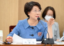 이달희 경제부지사, 구미 수출기업 찾아 응원