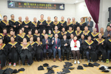 옥천군, 23년 노인대학·찾아가는 노인대학 졸업식 진행