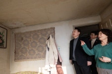 윤석열 대통령, 33년된 일산 노후아파트 찾아 재개발·건축 신속 진행