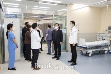 홍남표 창원특례시장, 경상국립대학교 창원병원 긴급 점검