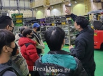 김해시 희망일자리버스 올해 첫 운행...케이에스엠 방문