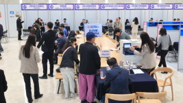 과천시, ‘일자리 박람회’에 구직자 3백여 명 몰려
