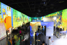 세계 최대 규모 몰입형 미디어아트 아르떼뮤지엄 부산 개관....교통 대란 예상, 주차공간 부족