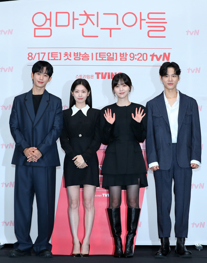 엄마친구아들 6회, 최승효와 배석류의 관계 발전에 시청자들 감동! (78자)