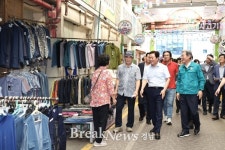 경남도, ‘어르신 영화관 나들이 지원사업’ 의령서 첫선