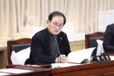 권기호 수원특례시의원,  수원군공항 이전 대안으로 김포공항 제안