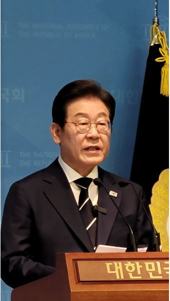 이재명 국가비전 발표 “K 민주주의..진짜 대한민국 새 시대 열겠다“