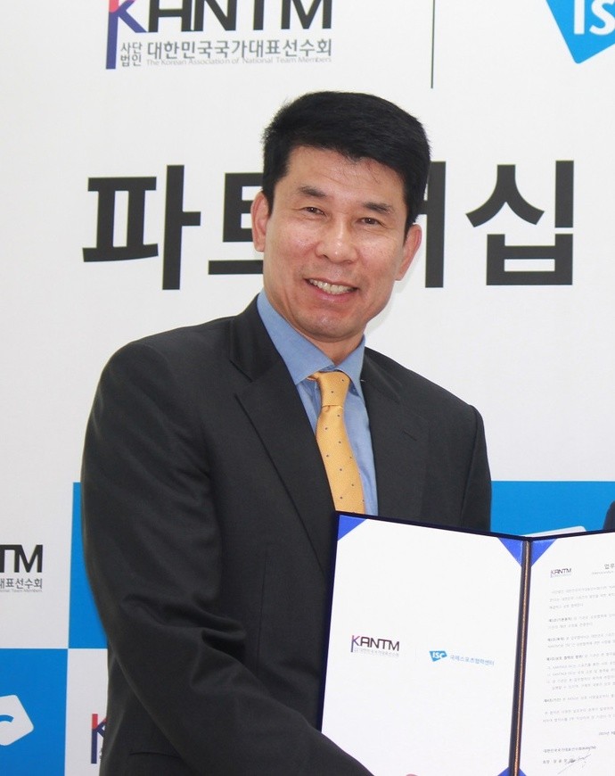 한국 남자 배구의 전설, 돌고래 스파이커 장윤창 교수 별세