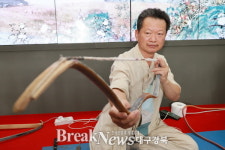 예천군, 국가무형유산 궁시장 김성락 보유자 활 제작 공개행사 연다