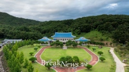 합천영상테마파크 내 청와대 세트장 명소로 주목