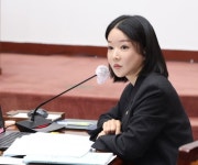 이혜승 군포시의원, 불법 대부업 광고 근절 위한 조례 2건 동시 통과