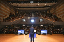 시민회관 개관 이래 최대 인파...김영규 여수시의원, 출판기념회 성황