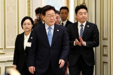 이재명 대통령 지지율 38.9%...모든 세대서 부정평가 높아