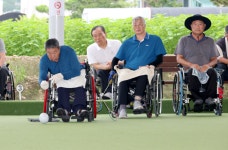 괴산군장애인체육회, 도내 동호인 130여 명 참가한 어울림 론볼대회 성공적 개최