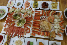 강원도 속초 맛집, 동명항게찜 기가 막히게 푸짐한 대게·킹크랩 인기