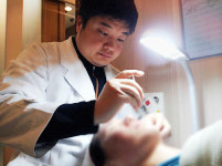 여름철 여드름피부 관리 및 치료는 체질을 고려한 맞춤진단과 치료가 중요!