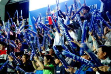 프로보노 브릿지, 우리카드 한새배구단과 따뜻한 하루가 사진을 선물한다