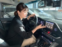 창원 엠모터스프라자 언니니카, BI 선언 후 고객 호응 이어져