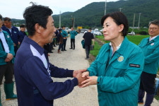한아리텐고소작업차 | 고소작업차·리프트도 농기계보험 가입…농식품부, 적용 기종 확대
