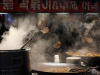 국민 간식 안전 지켜라…햄버거·떡볶이 배달식당 점검