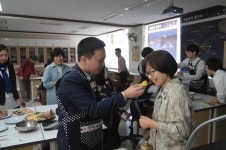 다 함께 어울려 하나되는 우리!